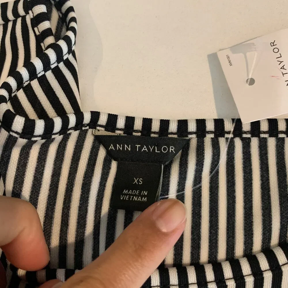 Ann Taylor Top Women XS Extra Small White Black Striped Long Sleeve Button Cuff